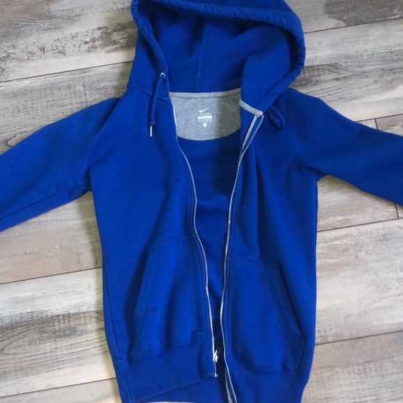 Nike hoodie - Picture 1 of 2